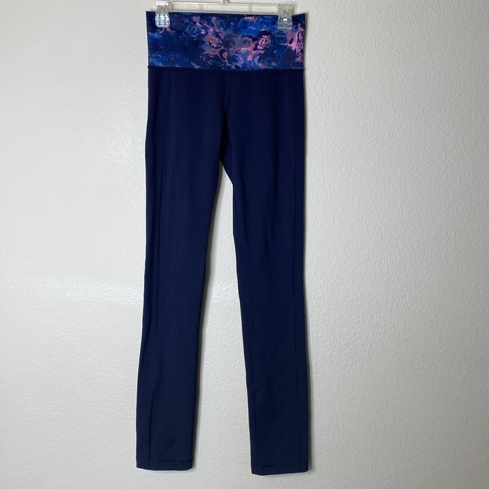 Lululemon Groove skinny pants navy moody mirage size? EUC